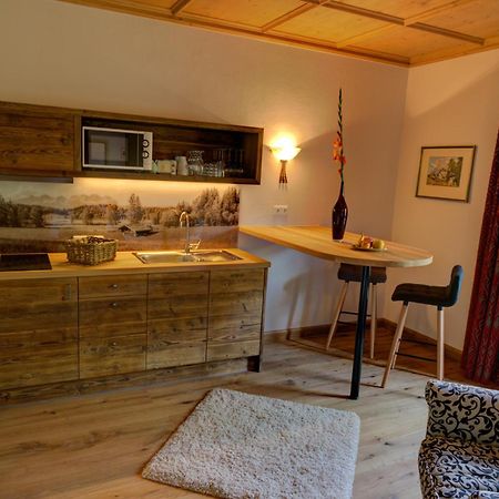 Serviced Apartments Villa Licht Kitzbühel Rum bild
