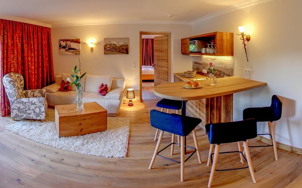 Serviced Apartments Villa Licht Kitzbühel Exteriör bild